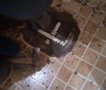 黑水卫生间漏水维修公司为您分享下卫生间渗水如何处理及注意事项